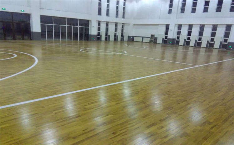 20厚籃球館木地板怎么保養？