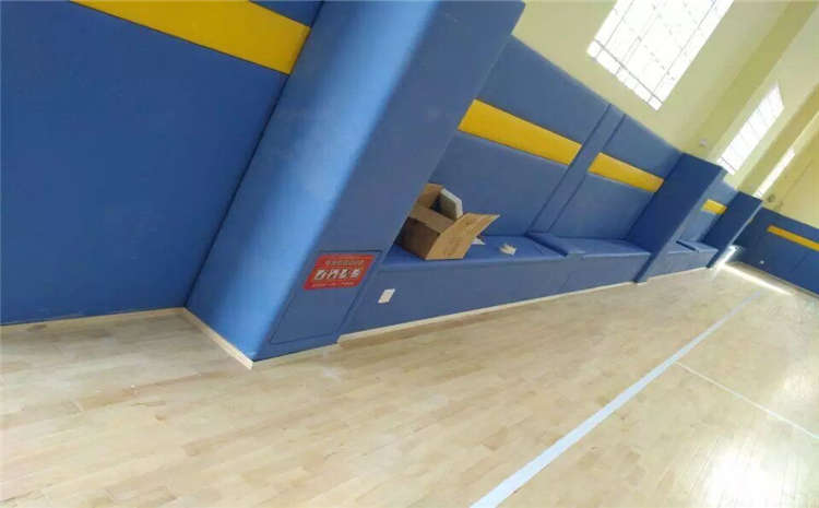 主輔龍骨結構羽毛球館木地板廠家去哪找？